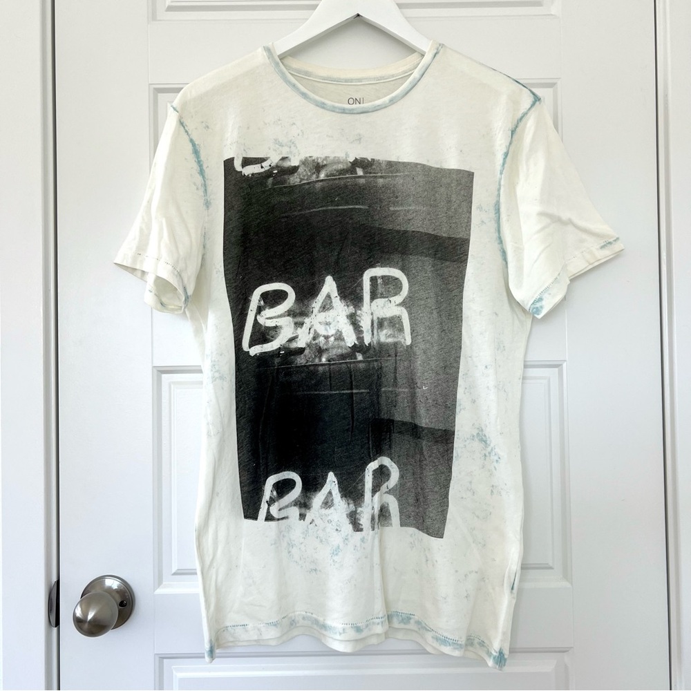 On The Byas // NWOT Men's Graphic Acid Color Wash T-Shirt
